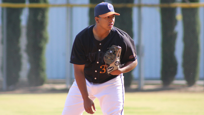 Freshman Daniel Guerrero was one of the few highlights for the Owls on Thursday, going 5.1 innings, giving up just five hits, one run, no walks, and striking out four Cougars batters. Photo By: Mykenna De Avila