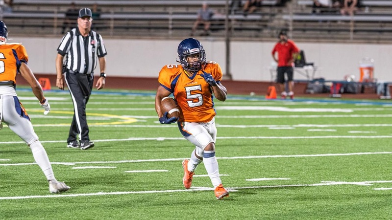 Kasmir Dina rushed for 65 yards and had one touchdown in the win over OCC. Photo by Danyil German.