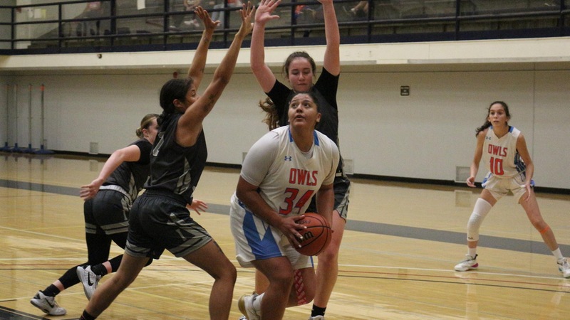 Giselle Garcia-Nunez led the Owls with a double-double, finishing with 18 points (8-for-12) and 10 rebounds.