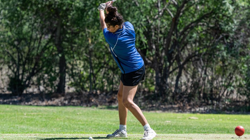 Erika Oceguera led the Owls to a sixth-place finish on their home course. Photo by Jacob Bramley