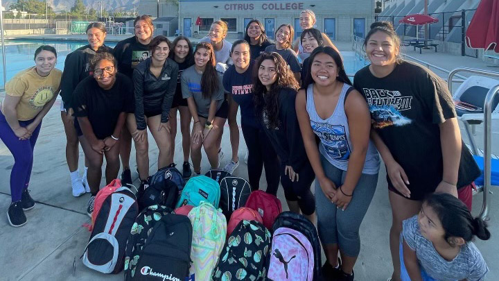 Owls Give Back to Community